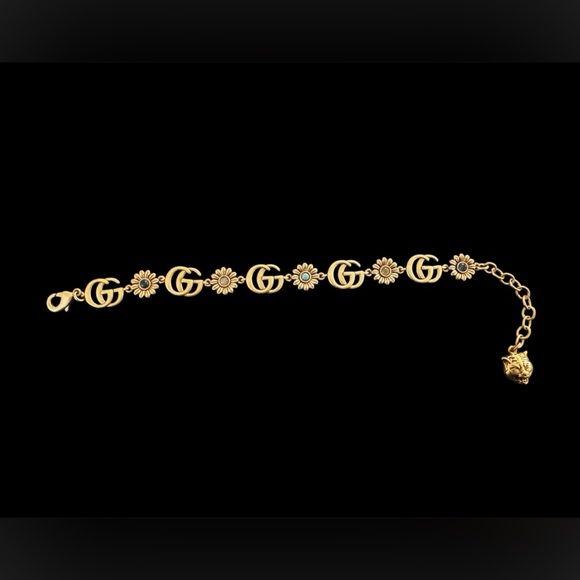 Gucci Gold Flower Style Bracelet - Picture 2 of 6